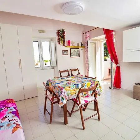 בית נופש Solemareponza Casa Dell'acqua פונזה